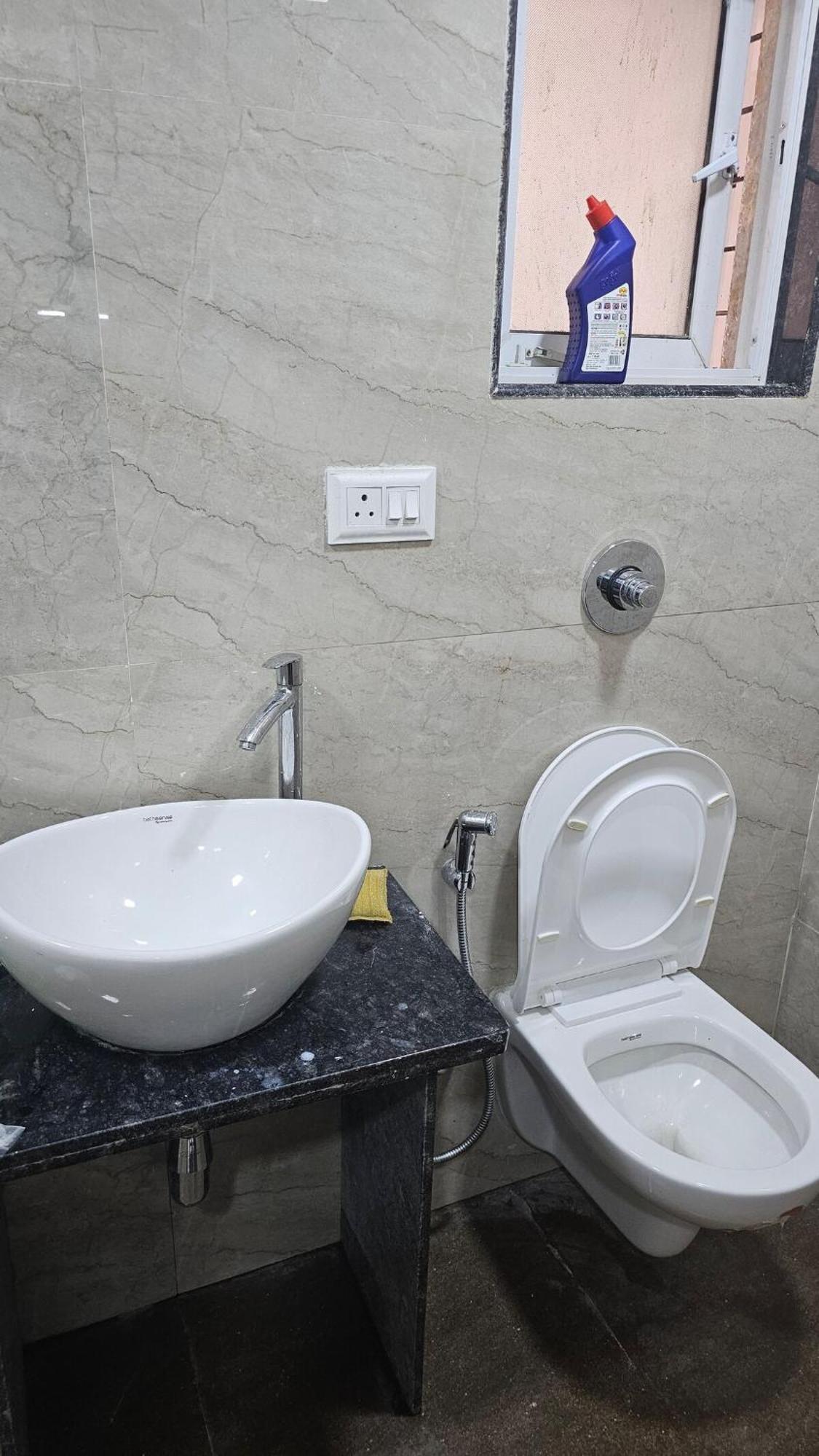 Fully Furnished Flat Bombaj